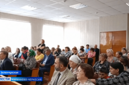 По поручению Рашида Темрезова члены правительства КЧР встретились с семьями участников СВО